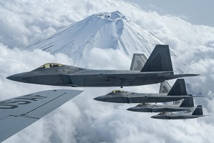 F-22 iwakuni3.jpg